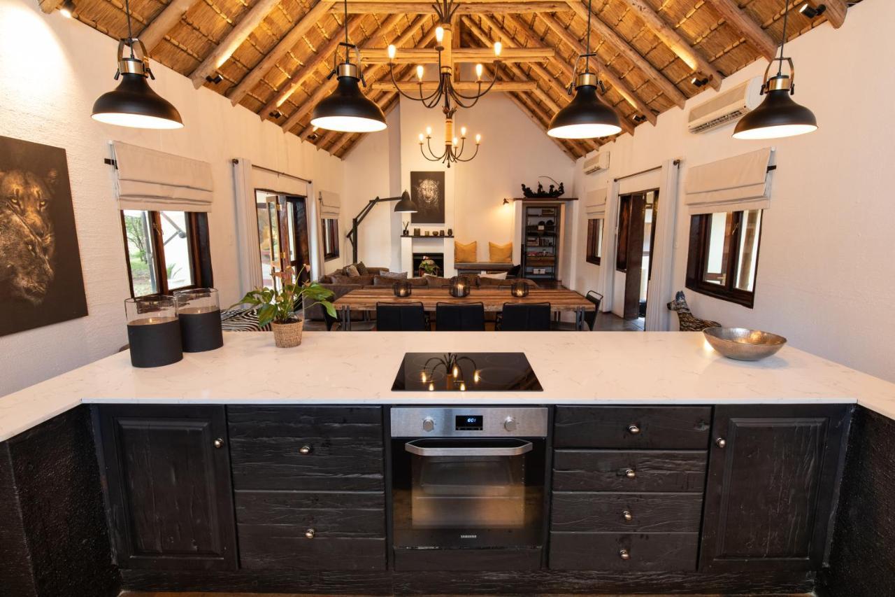Kingly Bush Villa 팔라보르와 외부 사진