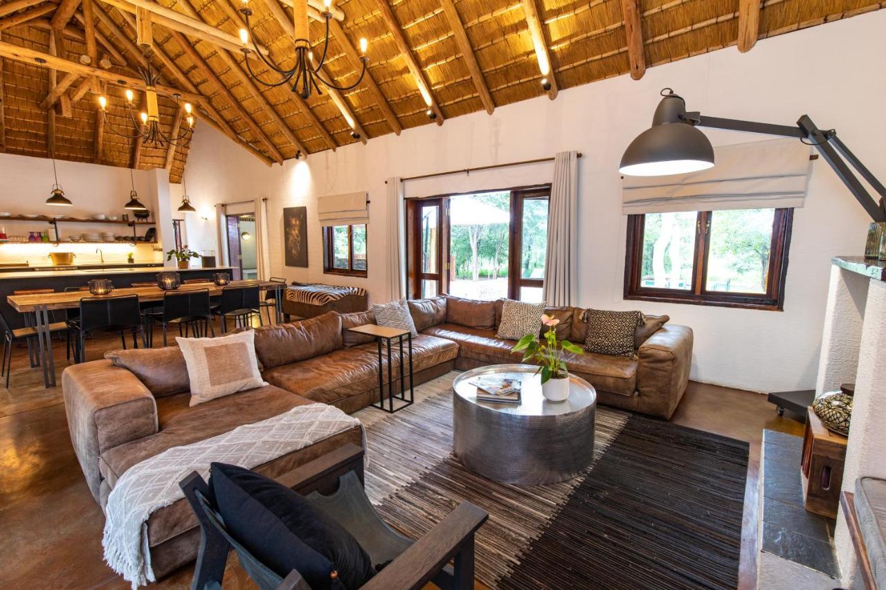 Kingly Bush Villa 팔라보르와 외부 사진